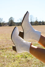 Load image into Gallery viewer, Hell On Heels White Western Boots